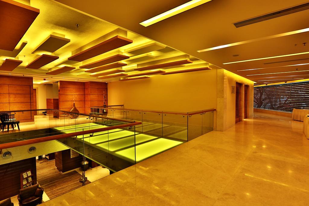 Olive Downtown Otel Kochi Dış mekan fotoğraf